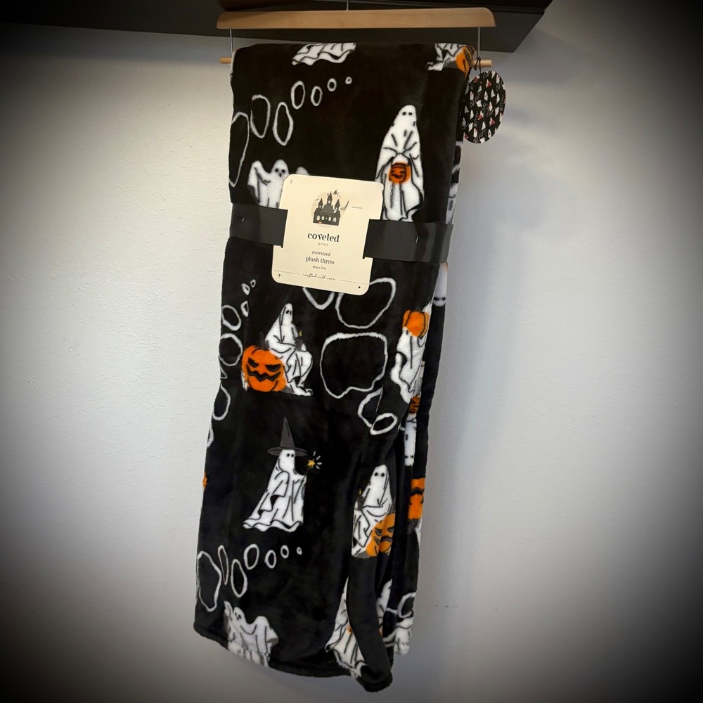 Coveled Home Halloween Plush Throw Blanket Ghosts Pumpkins Oversized 60x70